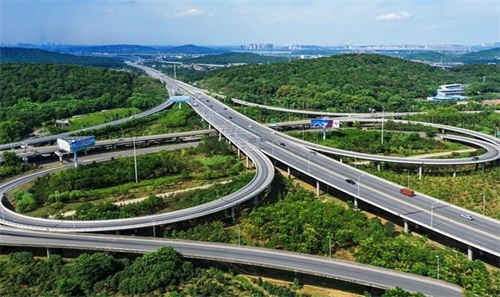 云浮钢筋套筒应用于高速公路